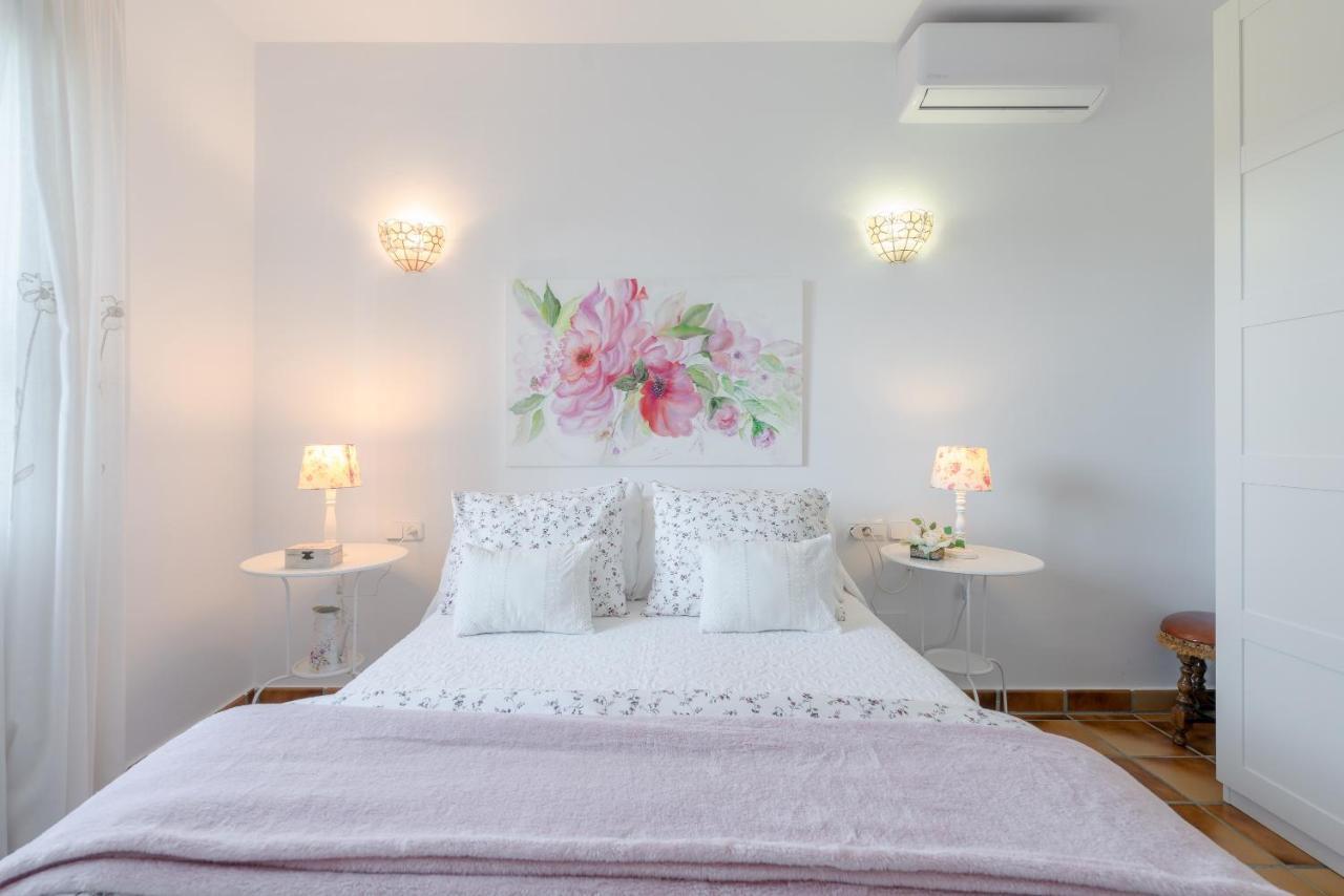 Cortijo La Rijana Villa Sayalonga Bagian luar foto