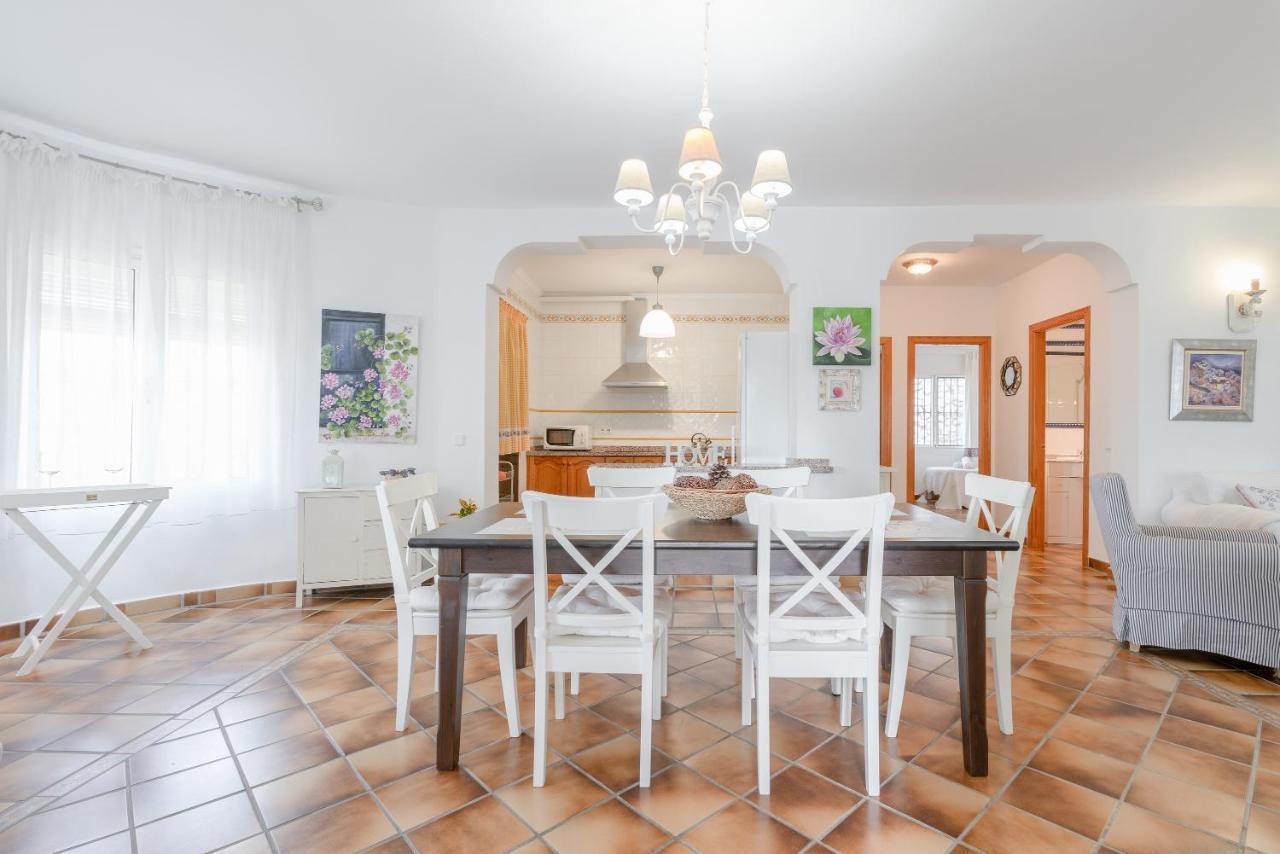 Cortijo La Rijana Villa Sayalonga Bagian luar foto